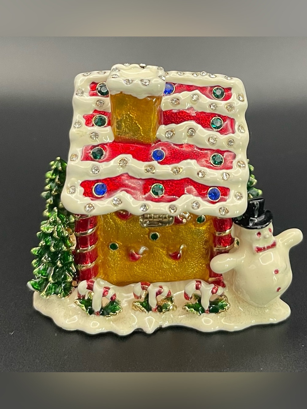 NWT Catalog Favorites Bejeweled Gingerbread House Hinged Trinket Box